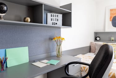 Sky View Studio at Oldway Centre, 39 High Street, City Centre, Swansea, SA11LA - Image 3